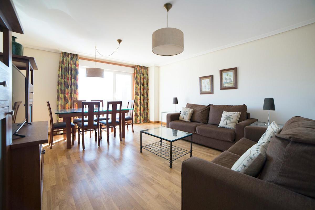 Apartamentos Ria De Bayona Baiona Esterno foto