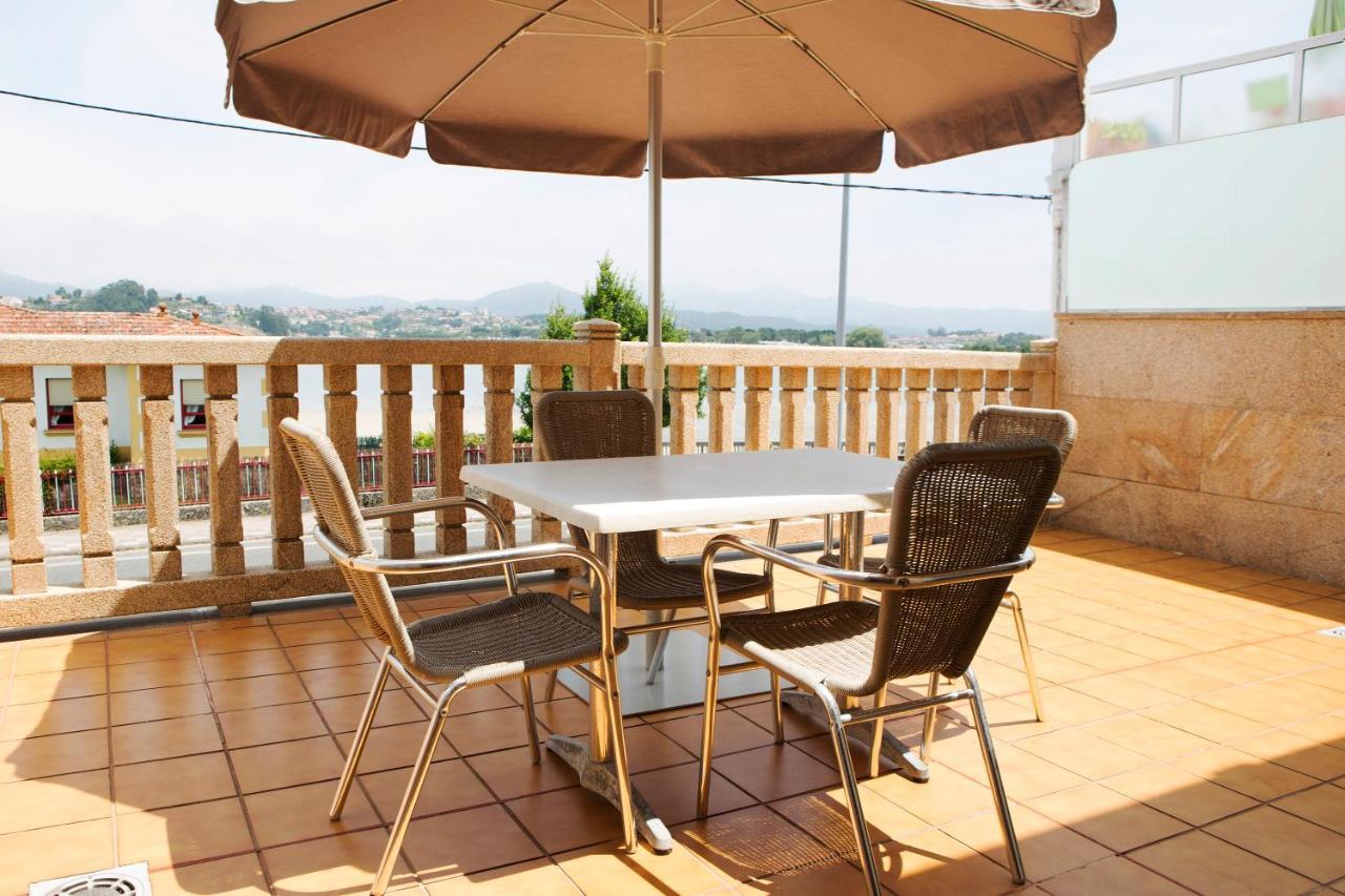 Apartamentos Ria De Bayona Baiona Esterno foto