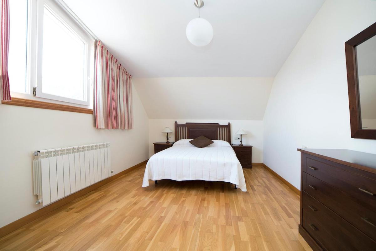 Apartamentos Ria De Bayona Baiona Esterno foto